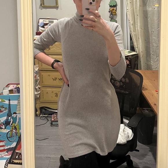 urban outfitters turtleneck sweater dress - Picture 4 of 9